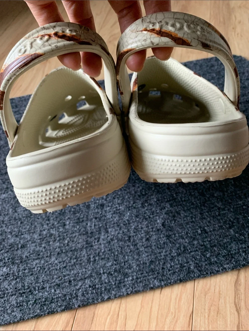 CROCS easy slip